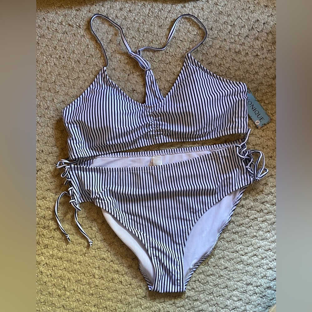 Ladies Bikini, Size XXL, New with tags